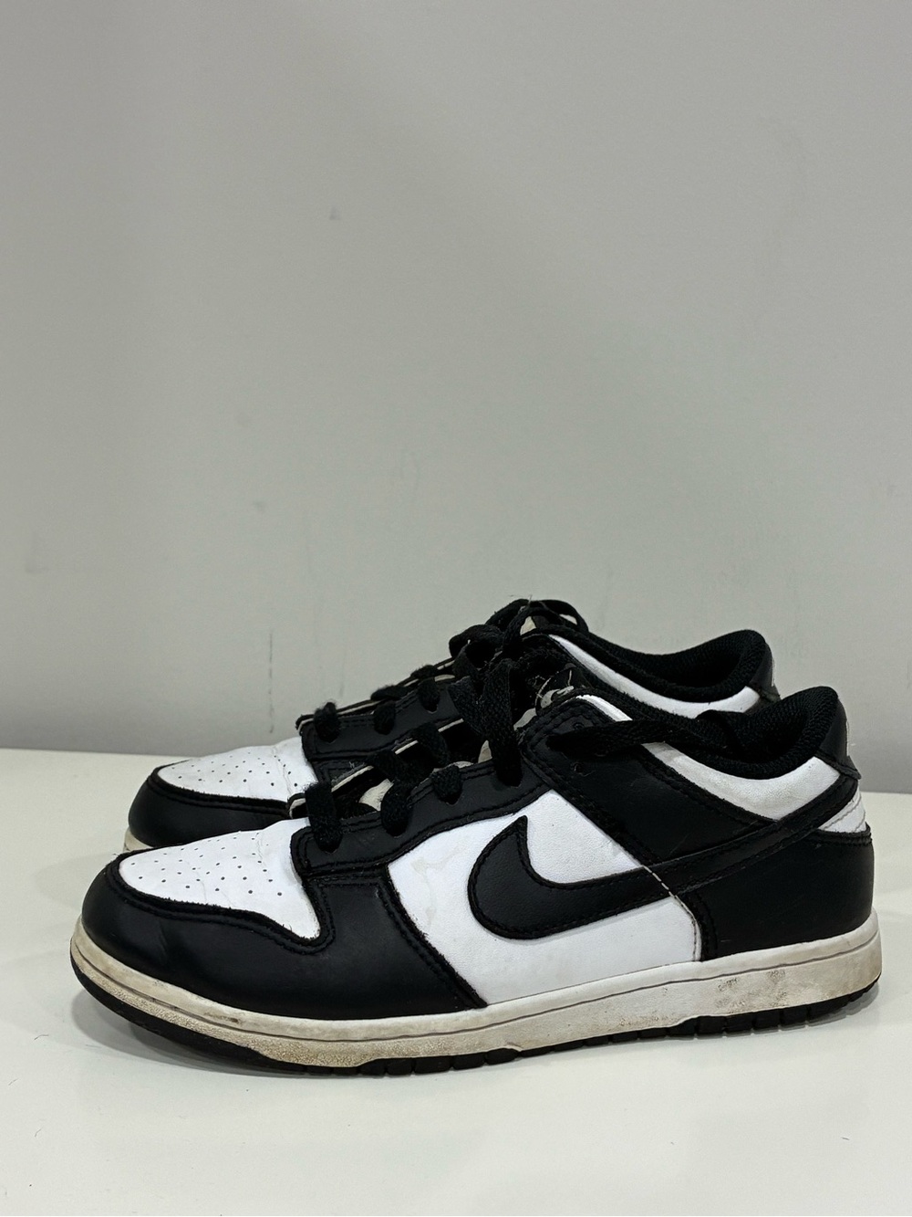Nike Dunk Low Panda sneakers in black & white with black Nike swoosh Size 3
